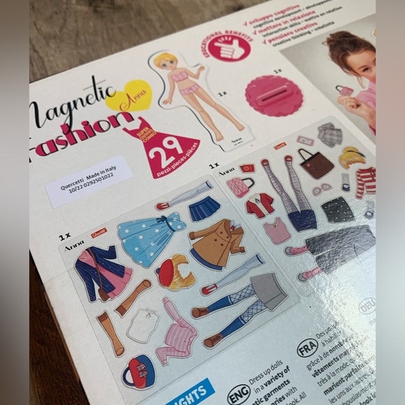 New in box! 👗 Magnetic fashion doll 29 piece set for ages 5 plus 👒 - Picture 4 of 4